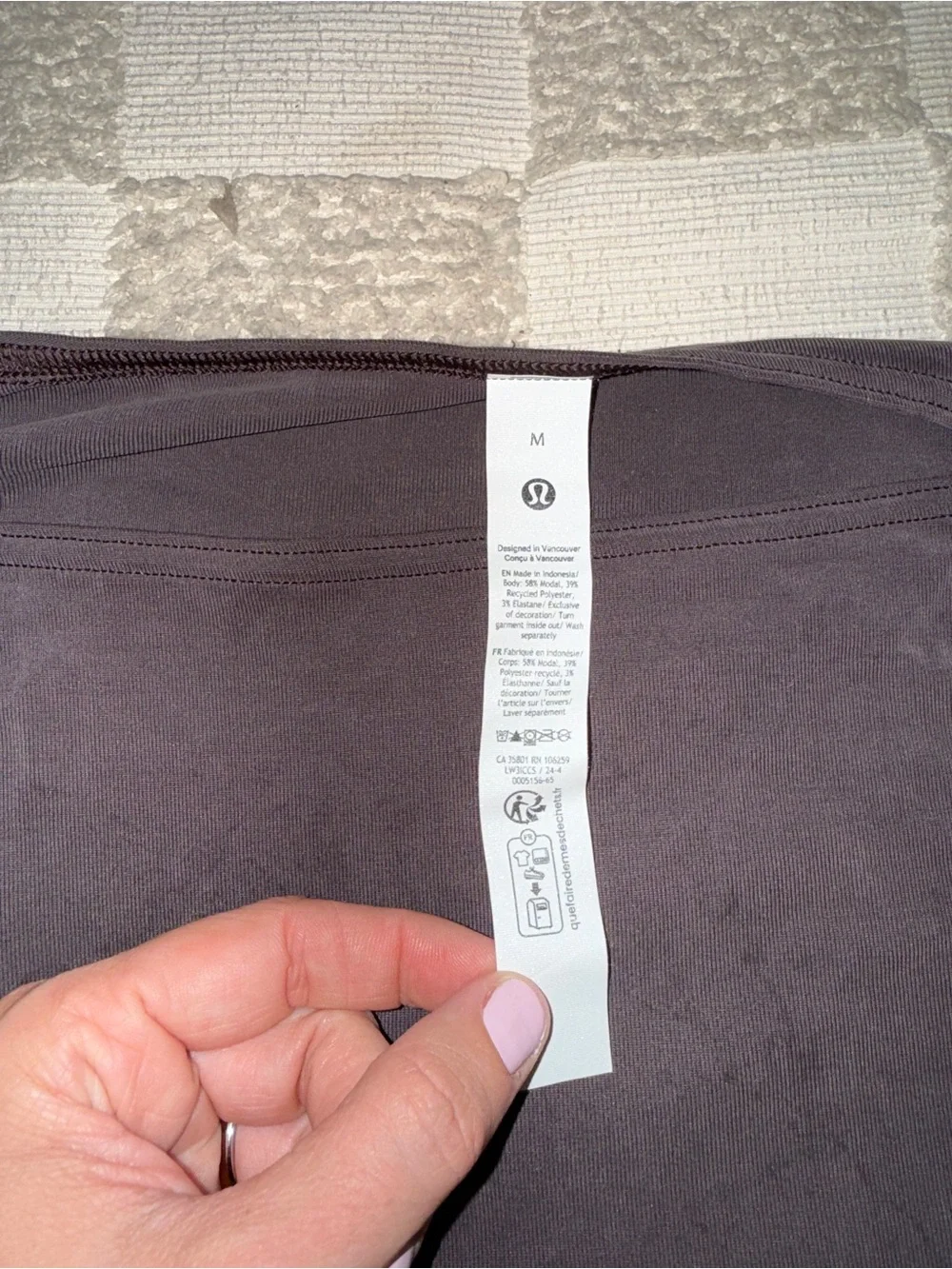 Lululemon‎ Drapey Softstreme Off-The-Shoulder Long-Sleeve Shirt Espresso M
